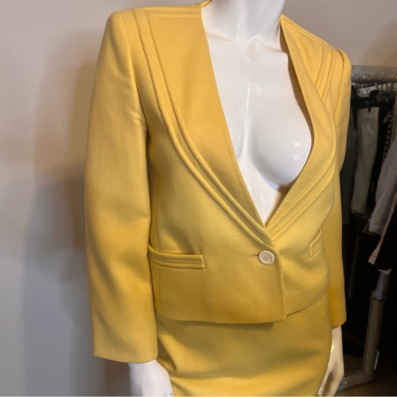 LOUIS FERAUD Yellow Wool Skirt Suit 4• Excellent - Picture 2 of 14